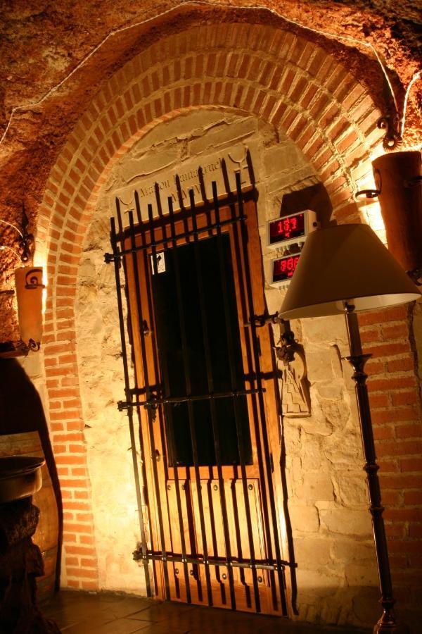 Vinarius, Posada Rural Castellanos de Villiquera 外观 照片
