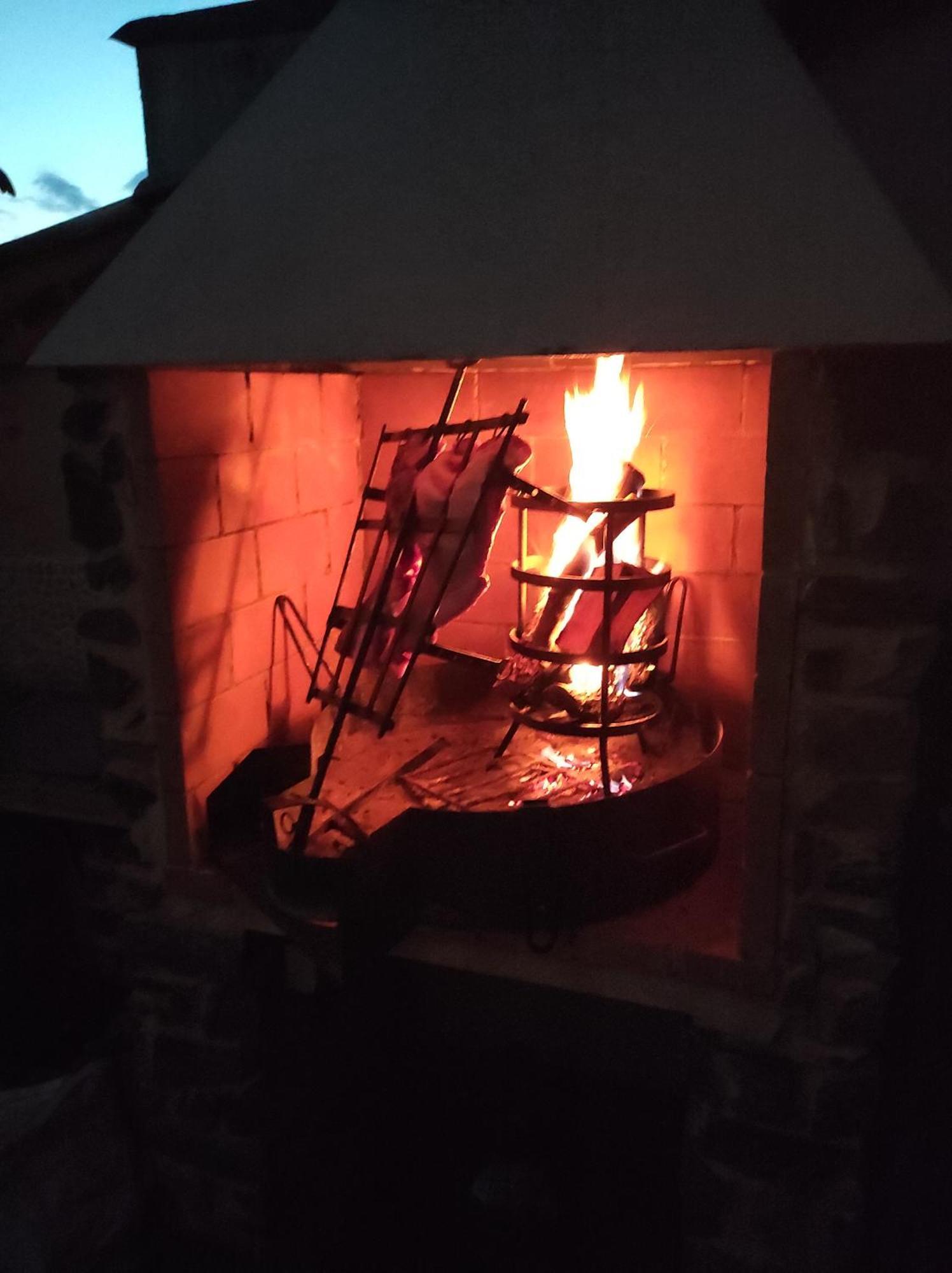 Vinarius, Posada Rural Castellanos de Villiquera 外观 照片