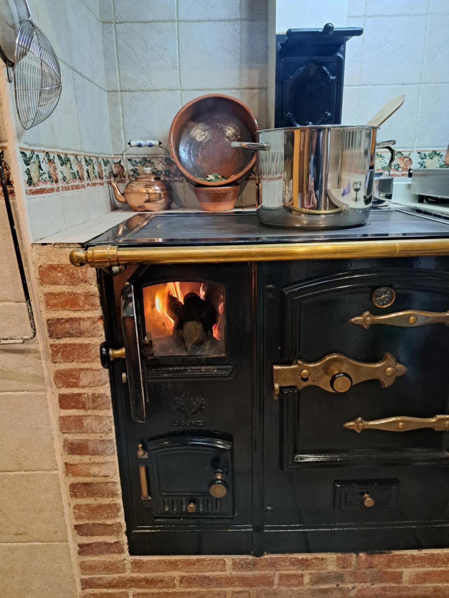 Vinarius, Posada Rural Castellanos de Villiquera 外观 照片